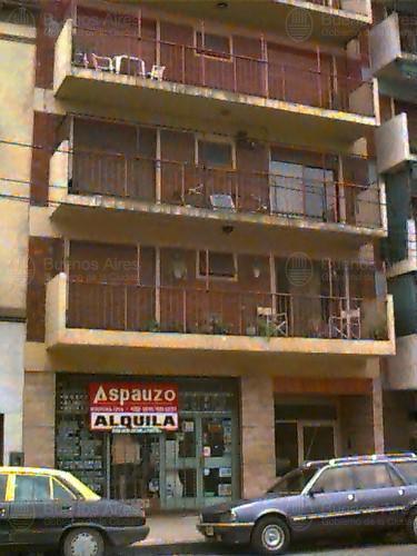 Frente de MITRE, EMILIO 914 desde la vía pública