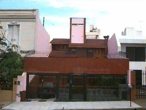 Frente de PERON, EVA AV. 1150 desde la vía pública