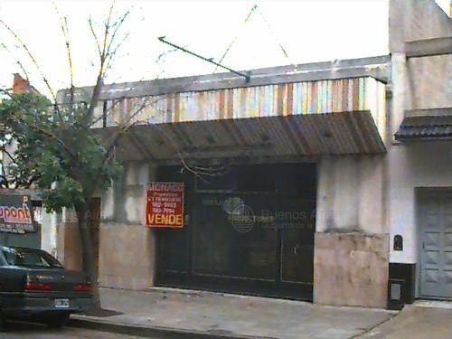 Frente de PERON, EVA AV. 1170 desde la vía pública