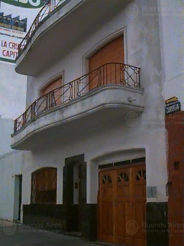 Frente de ZUVIRIA 1061 desde la vía pública