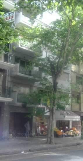 Frente de RIVADAVIA AV. 5564 desde la vía pública
