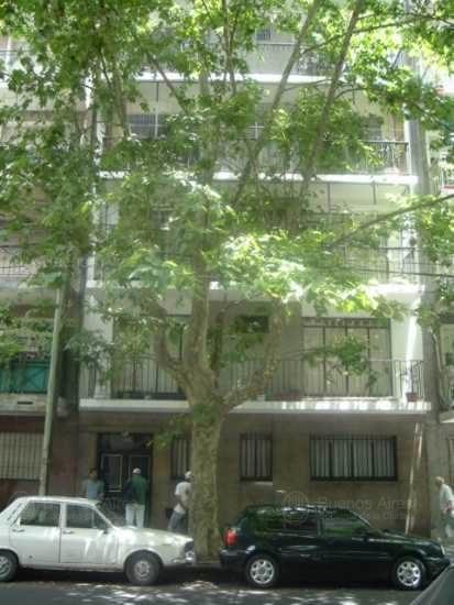 Frente de SAN JOSE DE CALASANZ 169 desde la vía pública