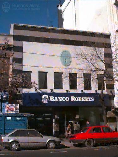 Frente de RIVADAVIA AV. 5242 desde la vía pública