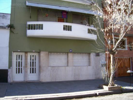 Frente de SAN JOSE DE CALASANZ 1126 desde la vía pública