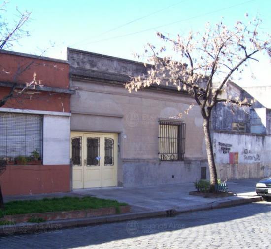 Frente de SAN JOSE DE CALASANZ 1158 desde la vía pública