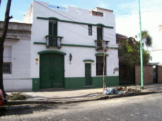 Frente de SAN JOSE DE CALASANZ 1056 desde la vía pública