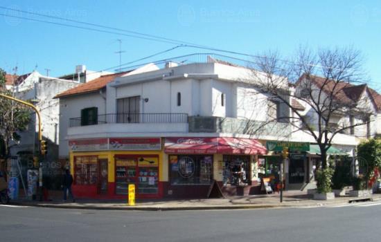 Frente de ASAMBLEA AV. 505 desde la vía pública