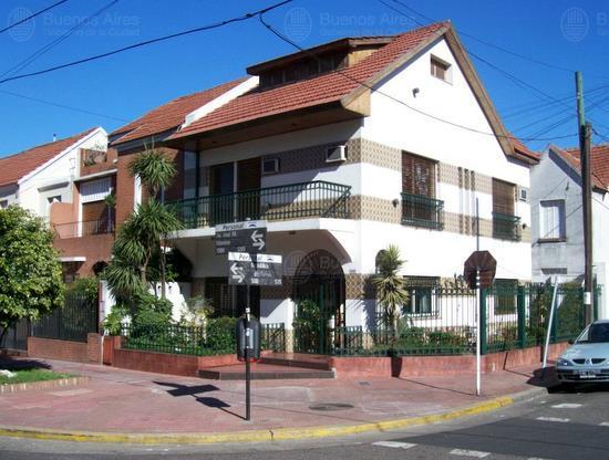 Frente de MORENO, JOSE MARIA AV. 1265 desde la vía pública