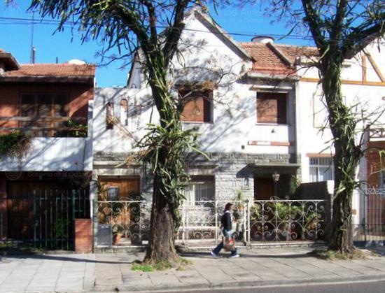 Frente de MORENO, JOSE MARIA AV. 1243 desde la vía pública