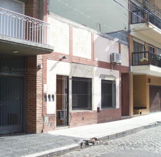 Frente de CRAIG 845 desde la vía pública