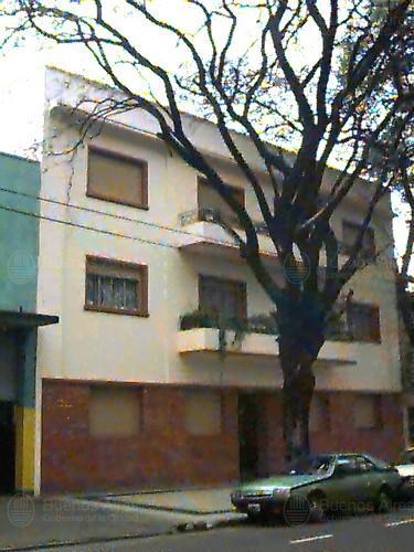Frente de MORENO, JOSE MARIA AV. 864 desde la vía pública