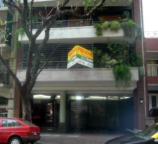 Frente de FORMOSA 440 desde la vía pública