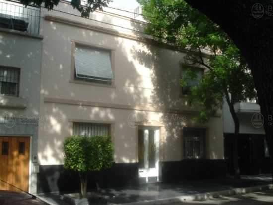 Frente de CAMPOS, GASPAR 421 desde la vía pública