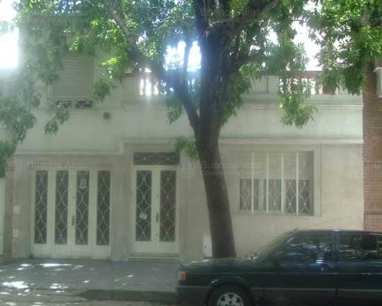 Frente de BONIFACIO, JOSE 223 desde la vía pública