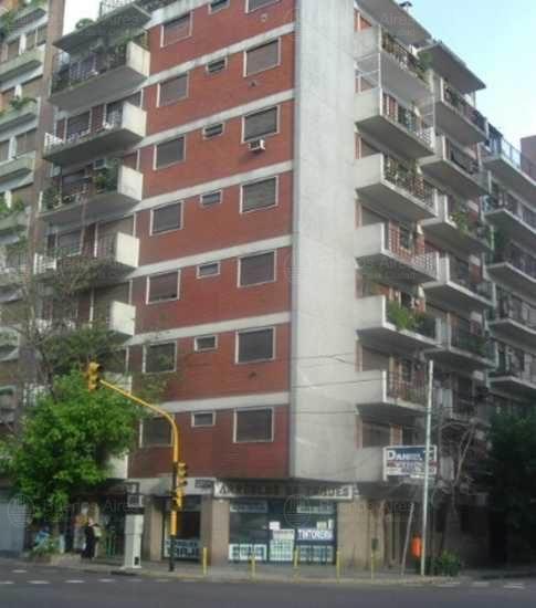 Frente de ALBERDI, JUAN BAUTISTA AV. 201 desde la vía pública