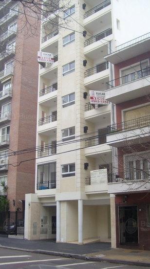 Frente de FORMOSA 125 desde la vía pública