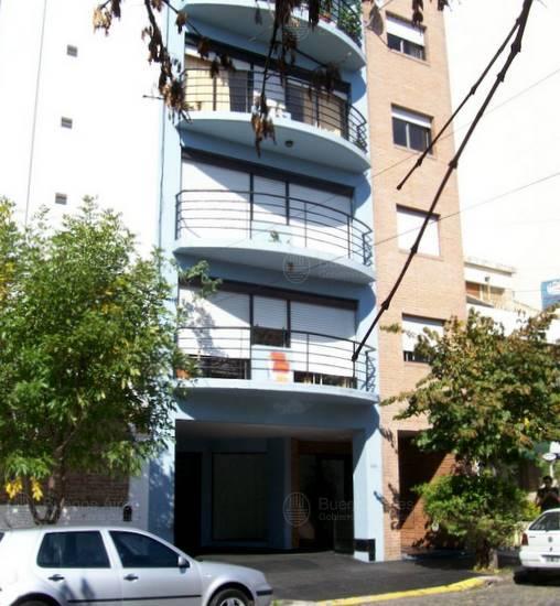 Frente de RIVERA, PEDRO I., DR. 3230 desde la vía pública
