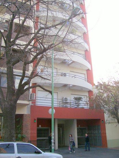 Frente de ROOSEVELT FRANKLIN D. 3213 desde la vía pública