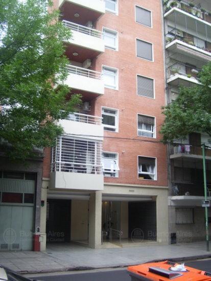 Frente de CURAPALIGUE 326 desde la vía pública