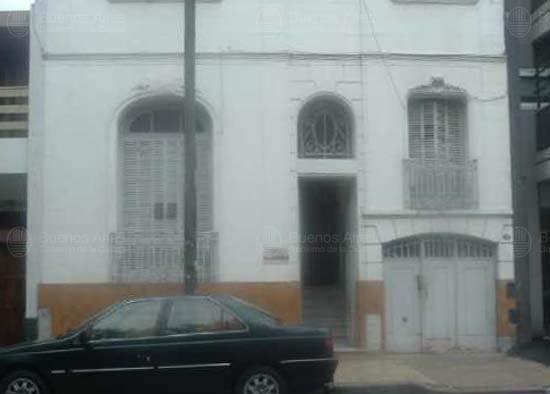 Frente de HORTIGUERA 331 desde la vía pública