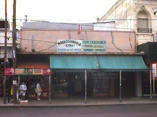 Frente de VARELA AV. 1108 desde la vía pública