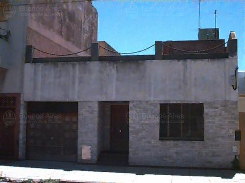 Frente de BONORINO, ESTEBAN, CNEL. AV. 1134 desde la vía pública