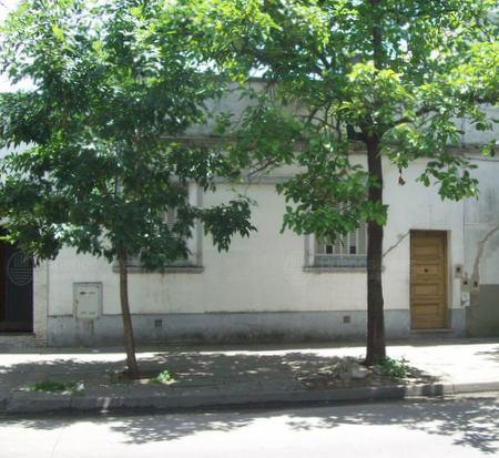 Frente de ZELARRAYAN 1753 desde la vía pública