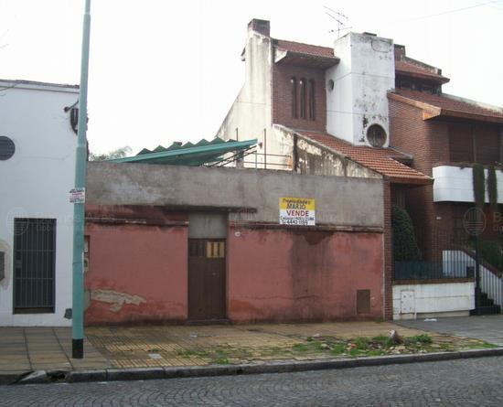 Frente de MARTINEZ, VICTOR 1550 desde la vía pública