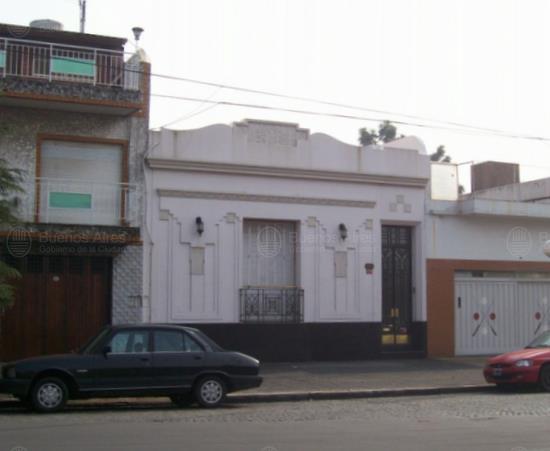 Frente de CASTAÑARES AV. 1479 desde la vía pública
