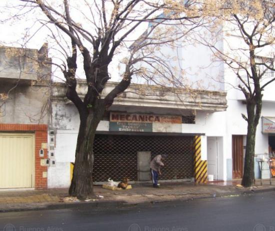 Frente de PICHEUTA 1721 desde la vía pública