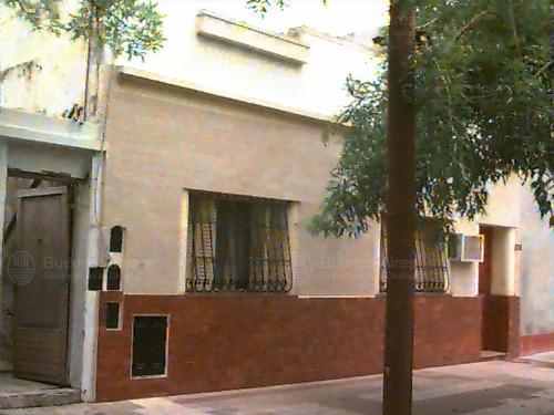 Frente de O'GORMAN 3563 desde la vía pública