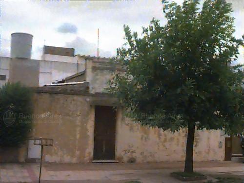 Frente de BERON DE ASTRADA 2220 desde la vía pública