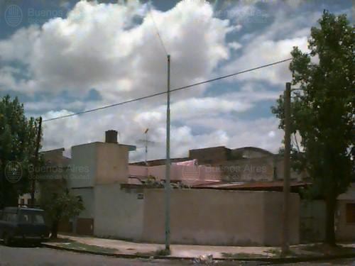 Frente de BERG, CARLOS 3588 desde la vía pública
