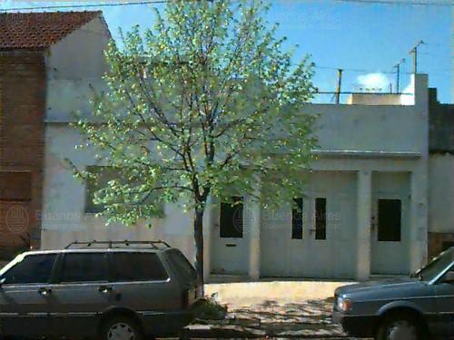 Frente de LAFERRERE, GREGORIO DE 3274 desde la vía pública