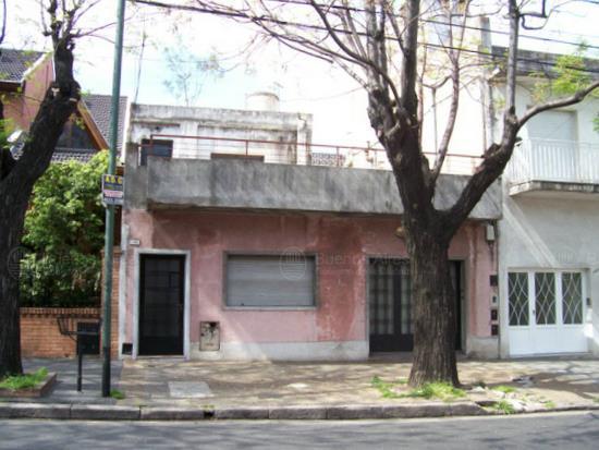 Frente de FERNANDEZ MORENO, BALDOMERO 2764 desde la vía pública