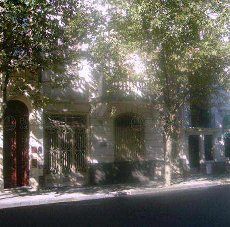 Frente de ALBERDI, JUAN BAUTISTA AV. 2242 desde la vía pública