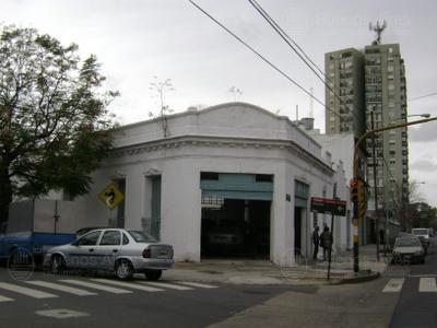 Frente de COMBATIENTES DE MALVINAS AV. 3089 desde la vía pública