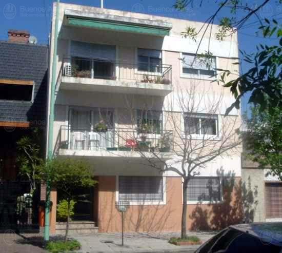 Frente de ECHEVERRIA 5386 desde la vía pública