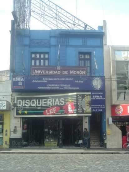 Frente de TRIUNVIRATO AV. 4671 desde la vía pública