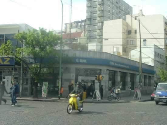 Frente de TRIUNVIRATO AV. 4601 desde la vía pública