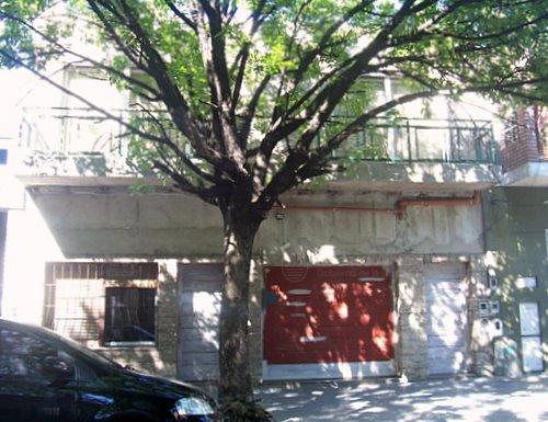 Frente de CORVALAN 1063 desde la vía pública
