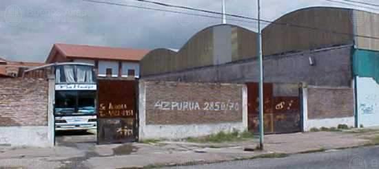 Frente de AIZPURUA 2850 desde la vía pública