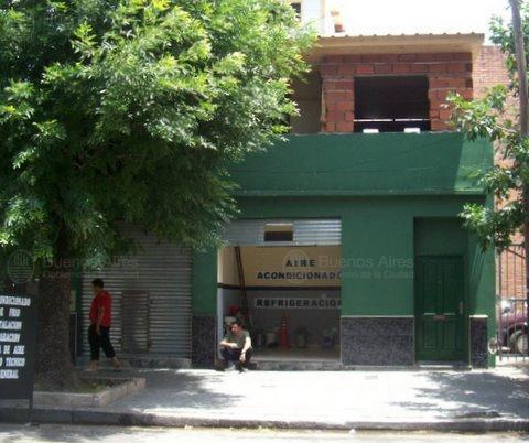 Frente de MURGUIONDO 1463 desde la vía pública
