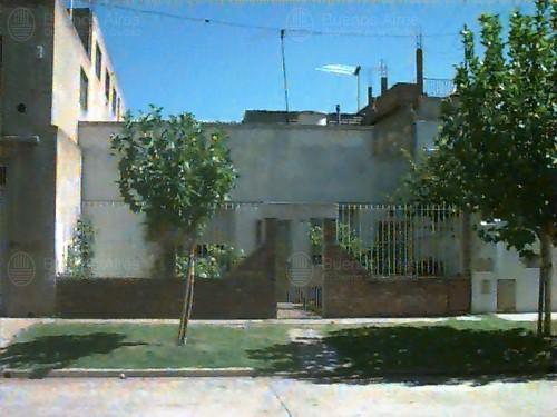 Frente de CARHUE 3315 desde la vía pública