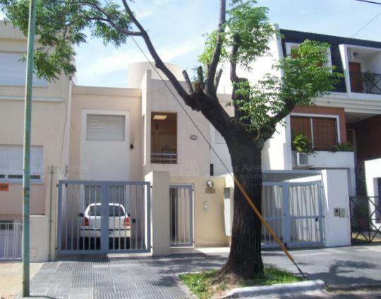 Frente de GRIVEO 4110 desde la vía pública